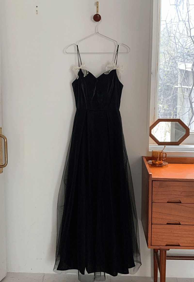 이지 블랙 튤 드레스